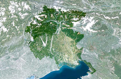 Carte de Friuli Venezia Giulia de Planet Observer.