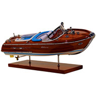 Schiffsmodell: Riva Aquarama Special. Bitte Bild klicken um die Artikelseite zu sehen. Schiffsmodell: Riva Aquarama Special. Bitte Bild klicken um die Artikelseite zu sehen.